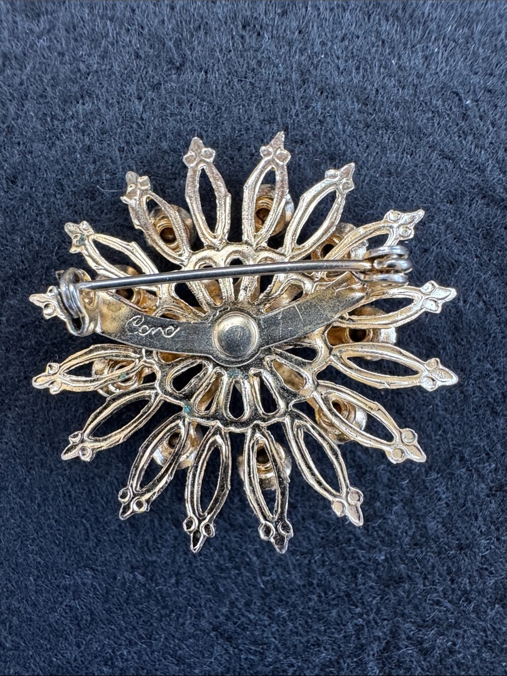 EUC Vintage Coro Gold & Res Floral Brooch - Picture 2 of 4